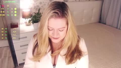 Helena Bonham online show from 15, 1, 2025