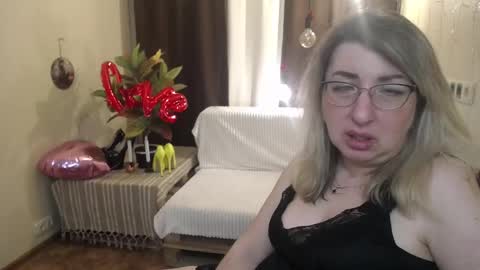 Snapshot of helenenigma chatting on 21, 2, 2025 helenenigma online show from 21, 2, 2025