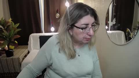 Snapshot of helenenigma chatting on 3, 3, 2025 helenenigma online show from 3, 3, 2025