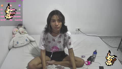 Helia Transfem and Amy online show from 22, 1, 2025