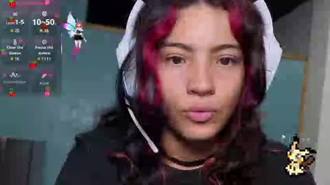 Helia Transfem and Amy online show from 23, 9, 2025