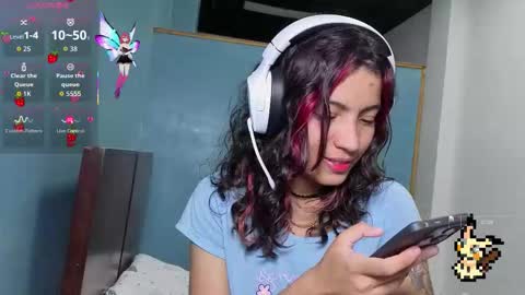 Helia Transfem and Amy online show from 6, 10, 2025