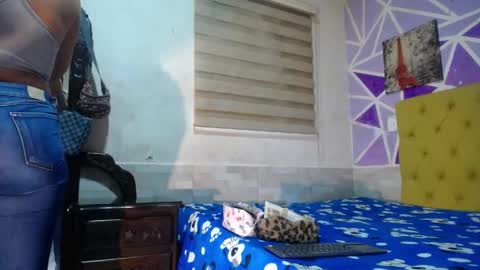 hellen maya online show from 24, 4, 2026