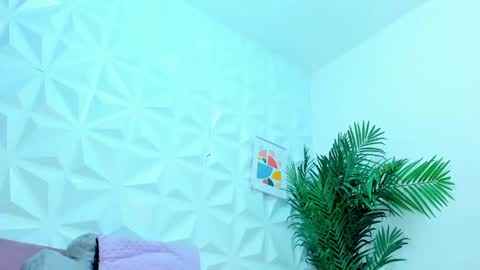 hellen     online show from 24, 1, 2025