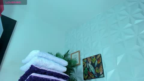 hellen     online show from 8, 9, 2025