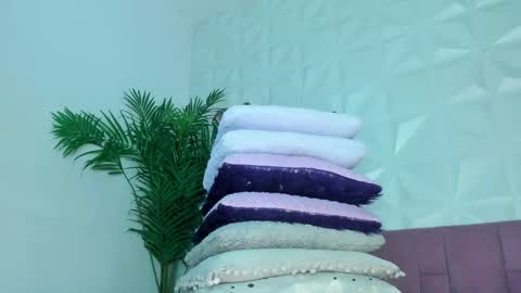 hellen     online show from 12, 11, 2025