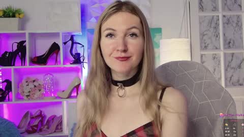 Alisia  Monday to Friday from 10 am to 4 pm GMT 2 online show from 17, 1, 2025