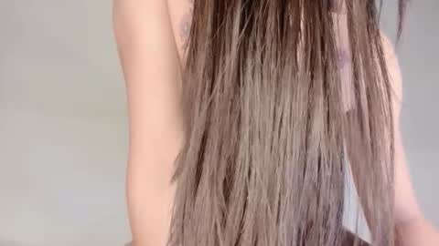 Snapshot of hello_mie chatting on 20, 3, 2026 hello_mie online show from 20, 3, 2026