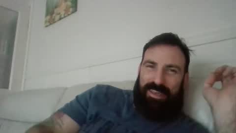 hellobunbunx0 online show from 2, 4, 2026