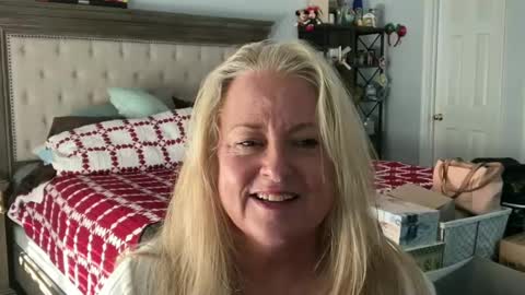 Hunnys Hive online show from 9, 1, 2025