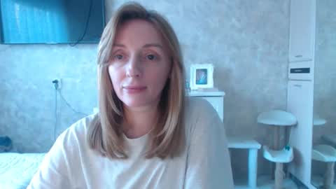 Snapshot of hellokittykaty chatting on 18, 2, 2026 Victory online show from 18, 2, 2026