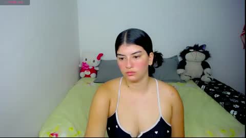 helloo_kityy25 online show from 16, 7, 2026