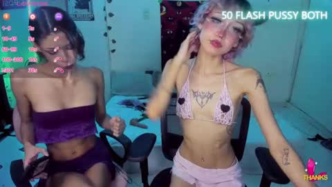 Snapshot of helloskinnygirls chatting on 11, 12, 2024 Raven and Momo online show from 11, 12, 2024