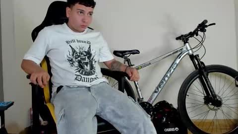 Snapshot of hellstar_team chatting on 19, 10, 2025 Star and Andy online show from 19, 10, 2025