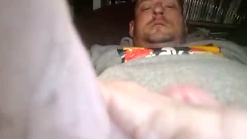 Snapshot of helpmecumhard4uxxx chatting on 28, 6, 2026 helpmecumhard4uxxx online show from 28, 6, 2026