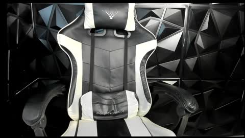 heluehorny13 online show from 4, 3, 2025