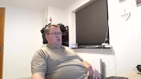 Snapshot of henrikrp1971 chatting on 19, 12, 2024 henrikrp1971 online show from 19, 12, 2024