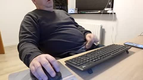 Snapshot of henrikrp1971 chatting on 5, 1, 2025 henrikrp1971 online show from 5, 1, 2025