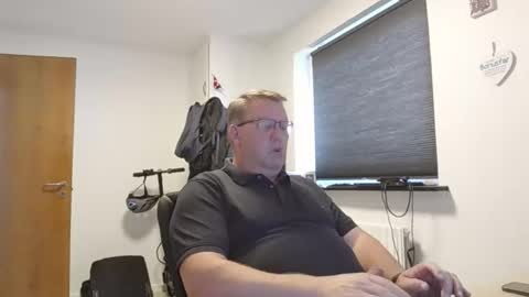 Snapshot of henrikrp1971 chatting on 13, 9, 2025 henrikrp1971 online show from 13, 9, 2025