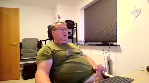 Snapshot of henrikrp1971 chatting on 13, 11, 2025 henrikrp1971 online show from 13, 11, 2025