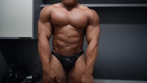 Snapshot of henrimusclee chatting on 15, 2, 2026 Henri online show from 15, 2, 2026