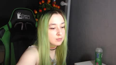 Snapshot of hentaishiing chatting on 4, 1, 2025 Hentaishiing online show from 4, 1, 2025