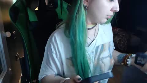 Snapshot of hentaishiing chatting on 9, 10, 2025 Hentaishiing online show from 9, 10, 2025