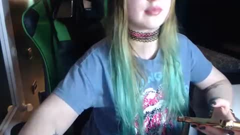 Snapshot of hentaishiing chatting on 6, 8, 2026 Hentaishiing online show from 6, 8, 2026