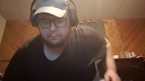 Hereforbootyyyy online show from 4, 4, 2026