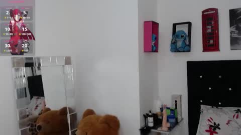 Snapshot of hermione_sweet18 chatting on 20, 5, 2026 Alana online show from 20, 5, 2026