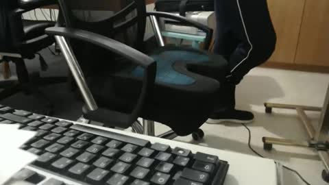 hero0111 online show from 27, 2, 2026