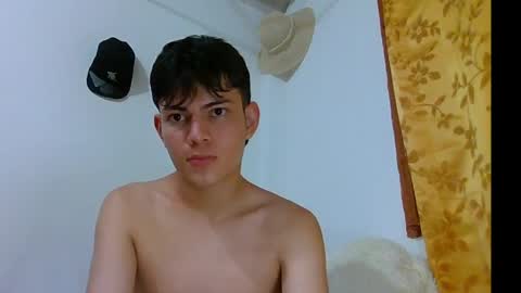 Snapshot of herrerabuitragroedwin chatting on 20, 5, 2026 valentin 123 online show from 20, 5, 2026
