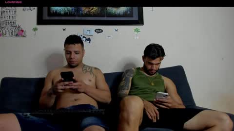 Snapshot of heteros_curious_ chatting on 26, 6, 2026 yeis online show from 26, 6, 2026