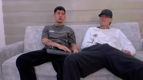 heteros men online show from 12, 3, 2025