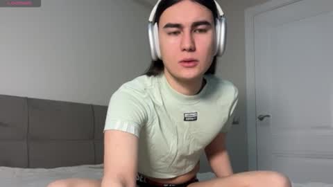 Snapshot of heyalena chatting on 3, 2, 2026 heyalena online show from 3, 2, 2026