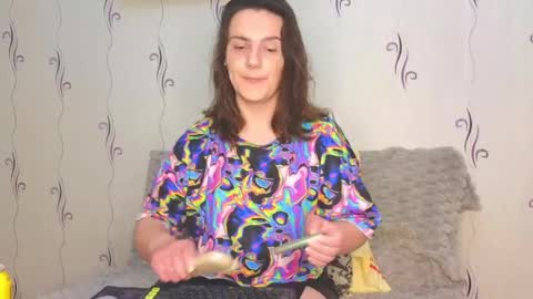 Heyy baddie online show from 7, 4, 2026