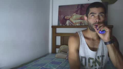 hideonbush online show from 10, 10, 2025