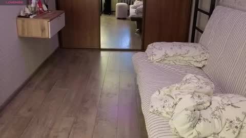 HIHIKA online show from 12, 2, 2026