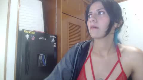 hilaril18 online show from 22, 12, 2024