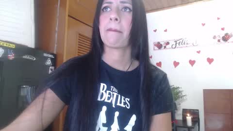 hilaril18 online show from 13, 2, 2025