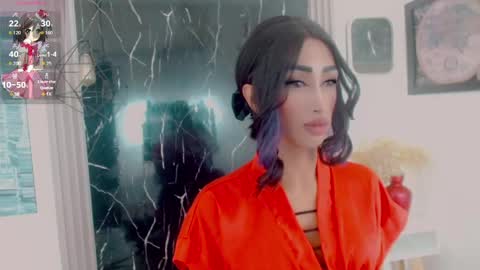 Hilary Avilan online show from 30, 5, 2026