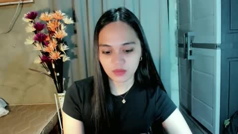 hilarymolly online show from 7, 5, 2026