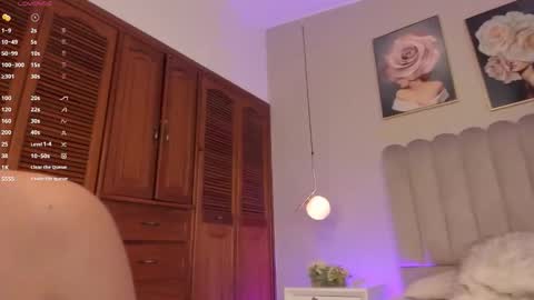 Hilary online show from 22, 9, 2025