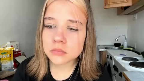 Julia online show from 7, 5, 2026
