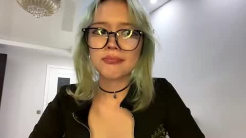 Kaori online show from 23, 7, 2026