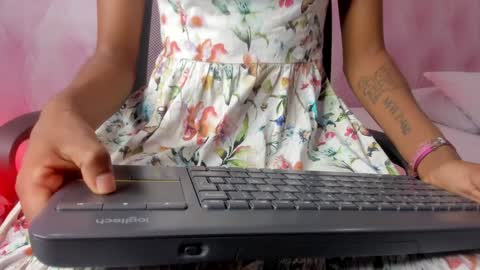  Hillary  online show from 31, 1, 2025