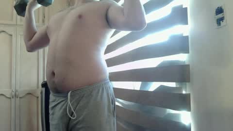 Snapshot of himbo_fox chatting on 11, 6, 2026 Himbo fox online show from 11, 6, 2026