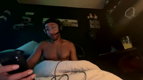 himthere_ online show from 17, 5, 2026