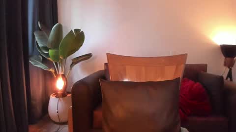 Hinnata online show from 21, 2, 2025