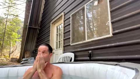 Hippie Jijm online show from 8, 3, 2025